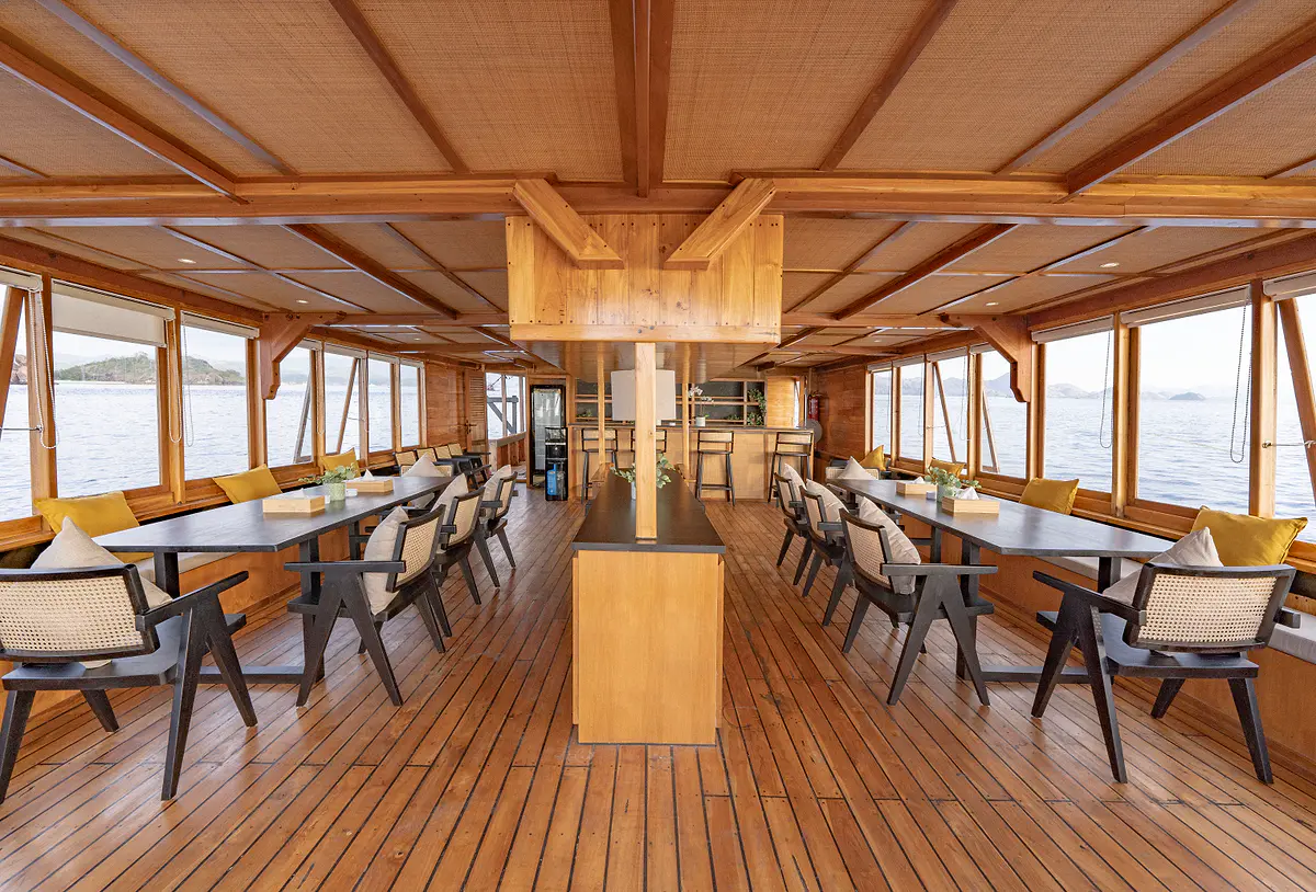 Lamborajo 3 Phinisi - Luxury Phinisi Komodo Charter 2026